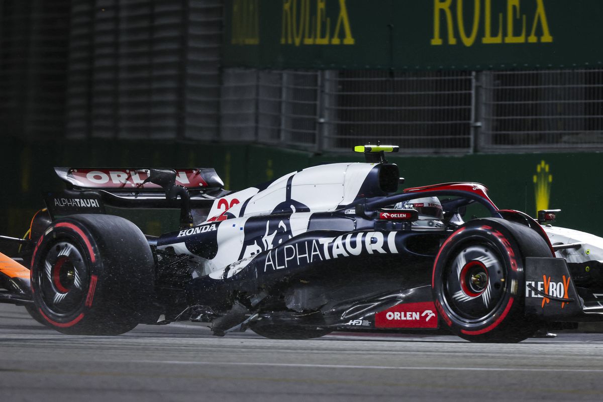 Carlos Sainz, victorie în Marele Premiu de Formula 1 din Singapore după o cursă perfectă! Norris și Hamilton, pe podium