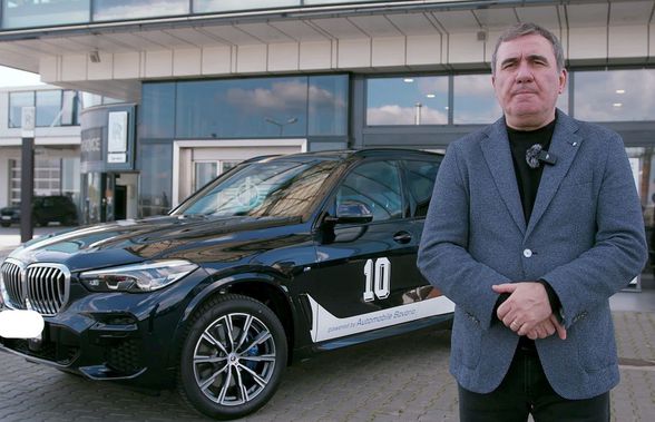 Gică Hagi a venit la stadion în BMW-ul ediție specială, înainte de Farul - FCSB