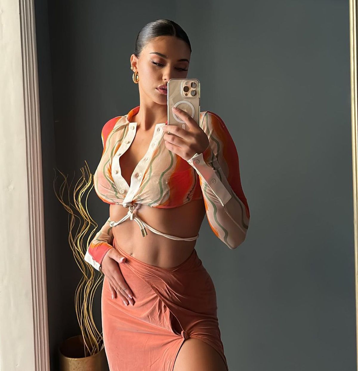 Antonia și-a surprins fanii » În tricoul cărei echipe de fotbal s-a fotografiat artista: „Nu fiți agresivi!”