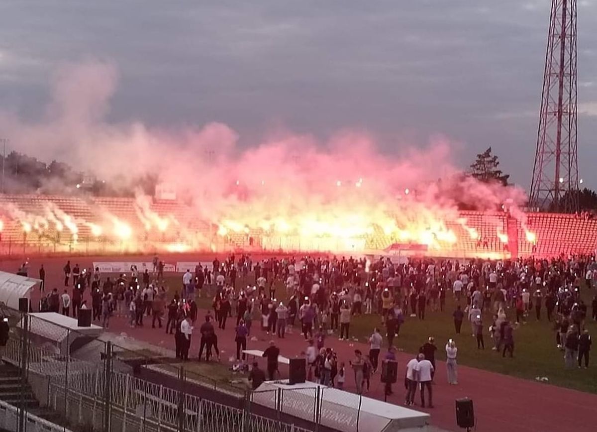 Ceremonie simbolică la Pitești: primul buldozer a intrat pe stadionul „Nicolae Dobrin”