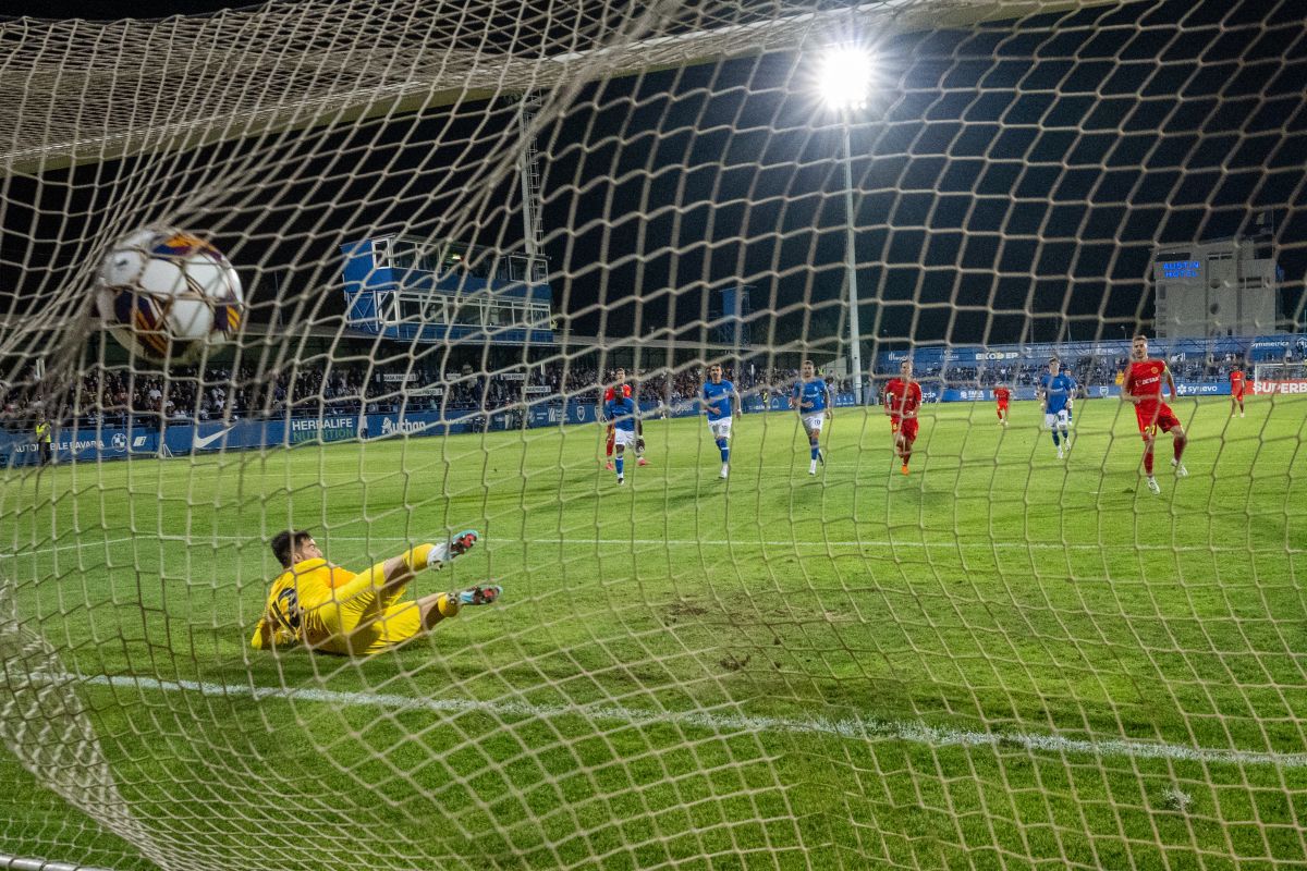 Vedeta FCSB, în pericol?! Semnal de alarmă tras de Dragomir: „E la pământ cu psihicul, trebuie ajutat!”