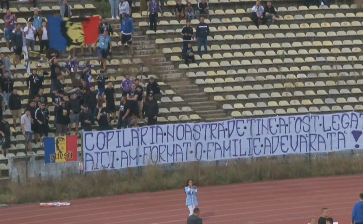 Ceremonie simbolică la Pitești: primul buldozer a intrat pe stadionul „Nicolae Dobrin”