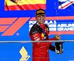 Carlos Sainz, sărbătorind victoria din Singapore // Foto: Imago