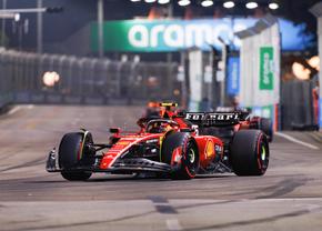 Se anunță spectacol în Marele Premiu de Formula 1 din Singapore! Carlos Sainz pleacă iar primul, Verstappen nu e în primii 10 » Cum arată grila de start