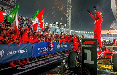 Carlos Sainz, victorie în Marele Premiu de Formula 1 din Singapore după o cursă perfectă! Norris și Hamilton, pe podium