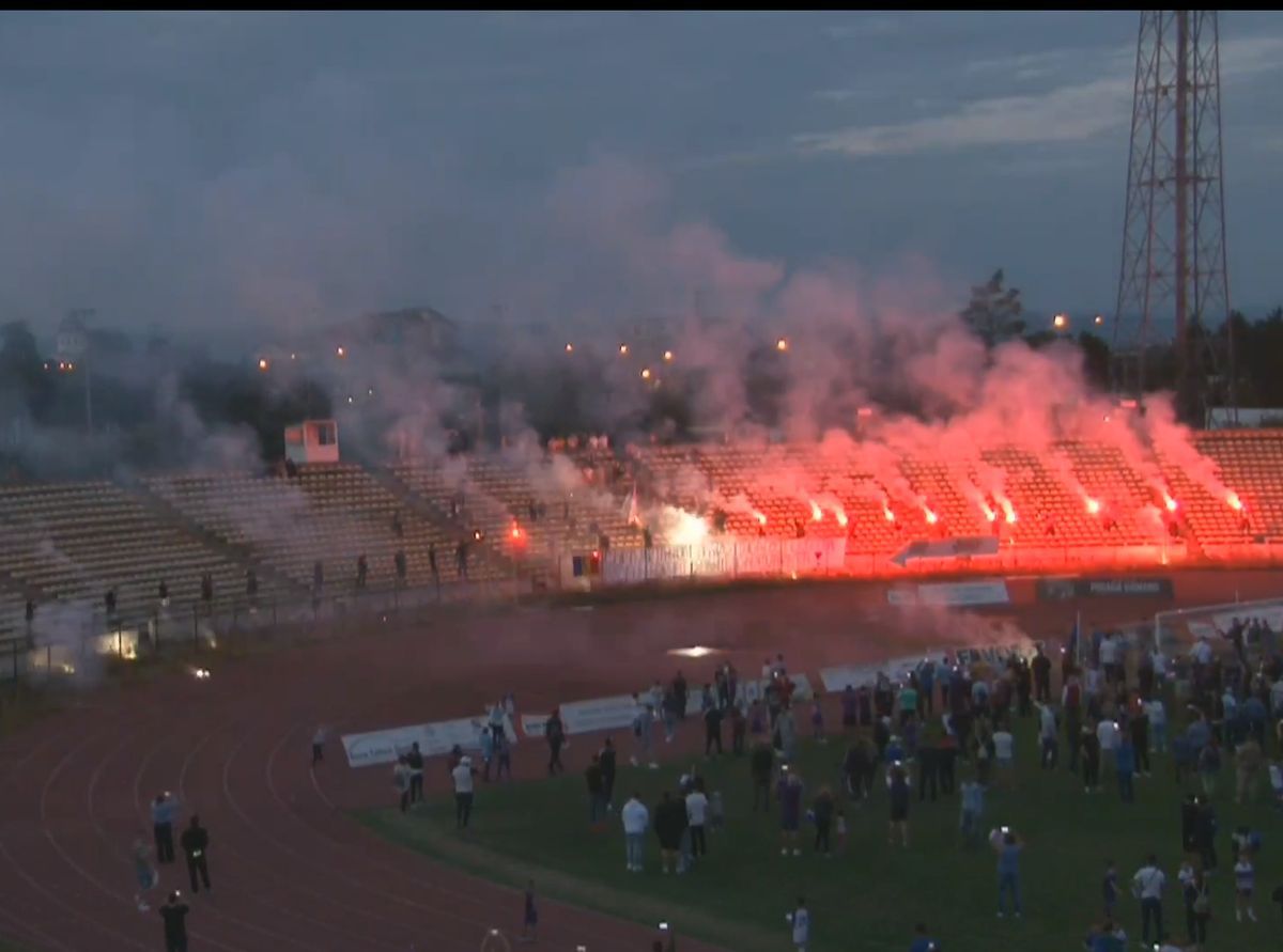 Ceremonie simbolică la Pitești: primul buldozer a intrat pe stadionul „Nicolae Dobrin”