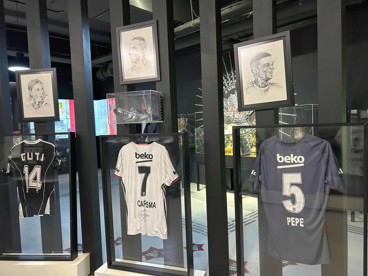 „După 10 etape, se întrebau dacă a venit Zidane!” » Fosta vedetă a naționalei, despre impactul avut în străinătate: „Vine unu' din Romania și le ia fața tuturor!”