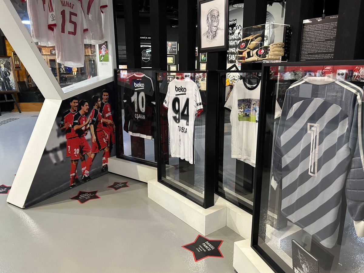 „După 10 etape, se întrebau dacă a venit Zidane!” » Fosta vedetă a naționalei, despre impactul avut în străinătate: „Vine unu' din Romania și le ia fața tuturor!”