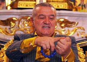 Gigi Becali face echipa cu 3 fundași centrali și mărește durata antrenamentului: „Folosesc inteligența artificială, îi spulberăm!”