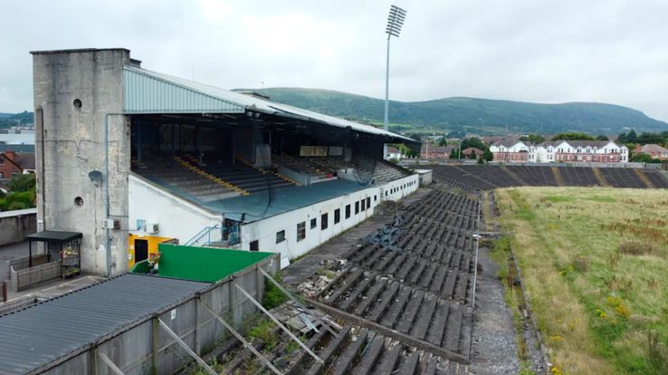 Imagini șocante surprinse acum șapte luni pe Casement Park din West Belfast, cu arena părăsită ce arată ca din perioada interbelică / Foto: GettyImages