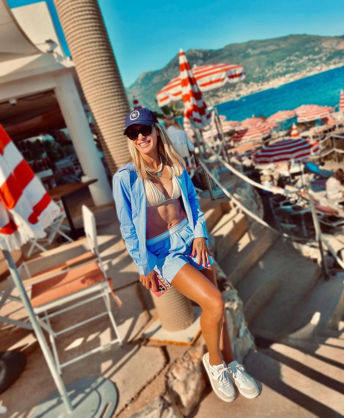 Cea mai frumoasă jucătoare de tenis din România, apariție incendiară, după ce a devenit o femeie singură » Cum s-a afișat la plajă