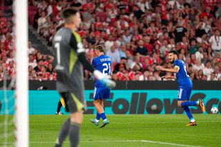 Dorit de FCSB și de Dinamo acum nouă ani, fotbalistul a scris istorie aseară în Champions League!