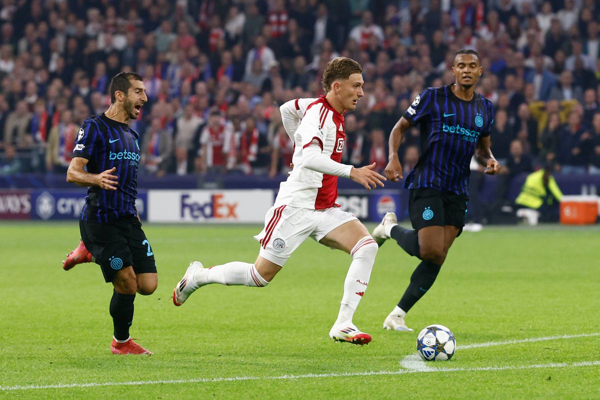 Ajax - Inter 0-2 » Thuram i-a oferit lui Cristi Chivu un debut fericit ca antrenor în Liga Campionilor