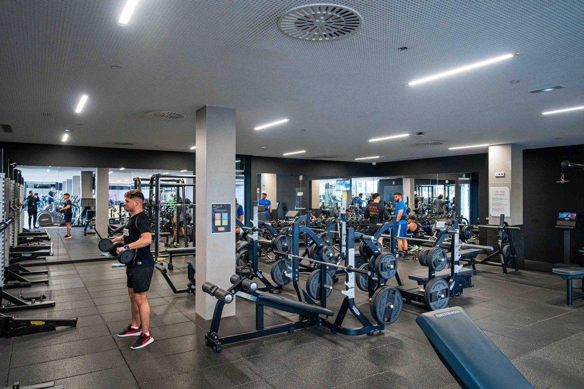 Cât costă să te antrenezi la academia lui Rafael Nadal?