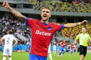 FCSB poate da marea lovitură: l-a pus pe listă pe Daniel Bîrligea