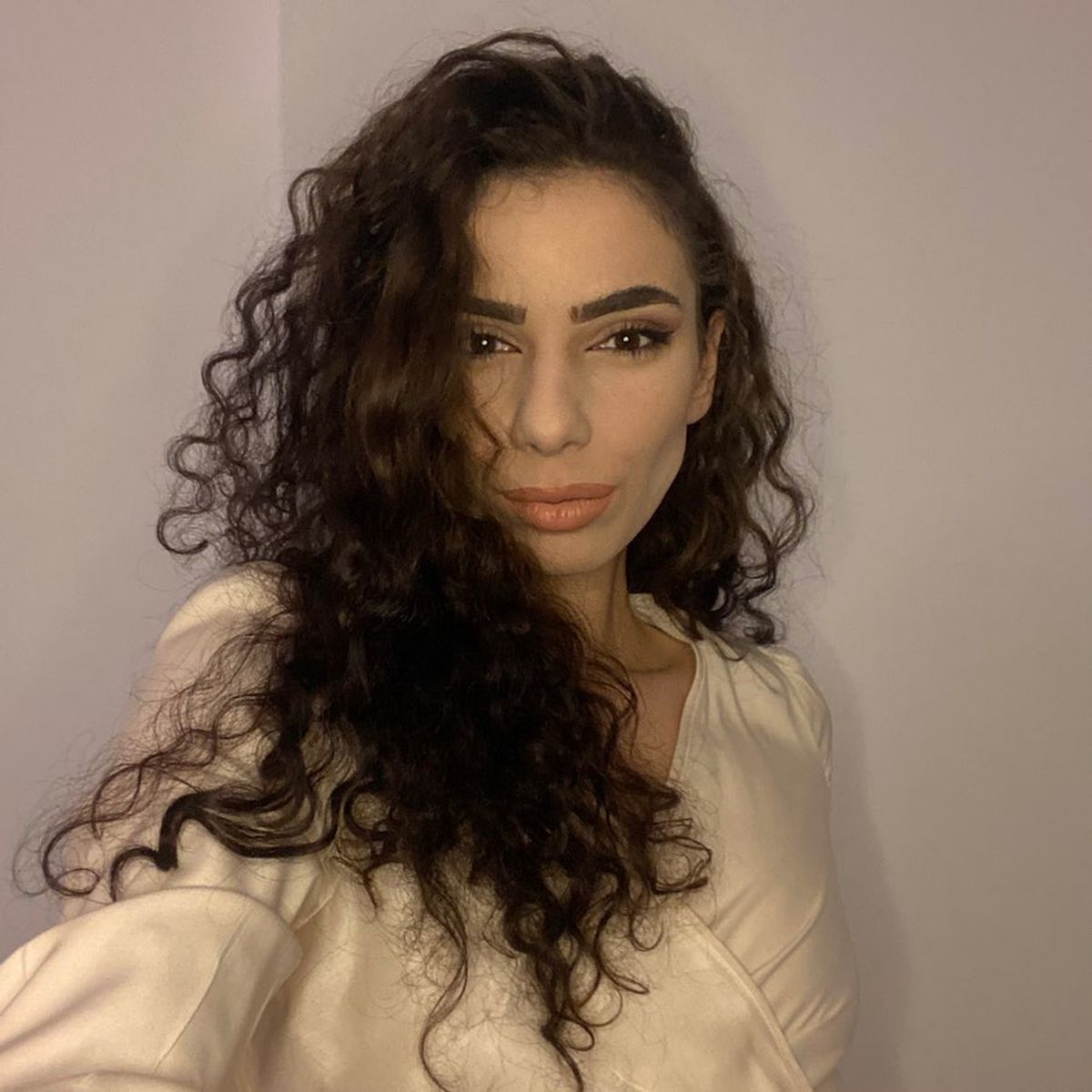 „Mi-ar plăcea să mă teleportez oriunde, oricând! Dacă aș ai fi milionară aș sta la plajă” » Diana Ciucă dincolo de terenul de handbal