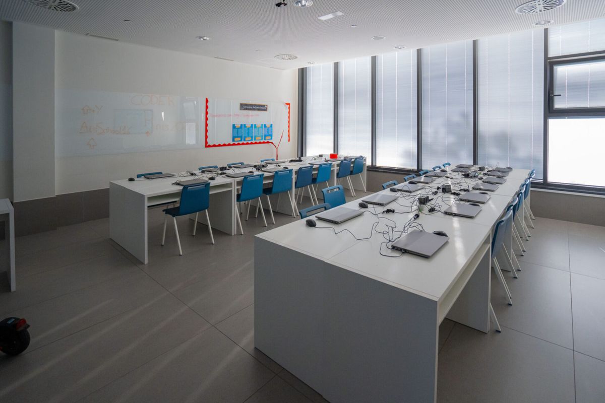 Cât costă să te antrenezi la academia lui Rafael Nadal?