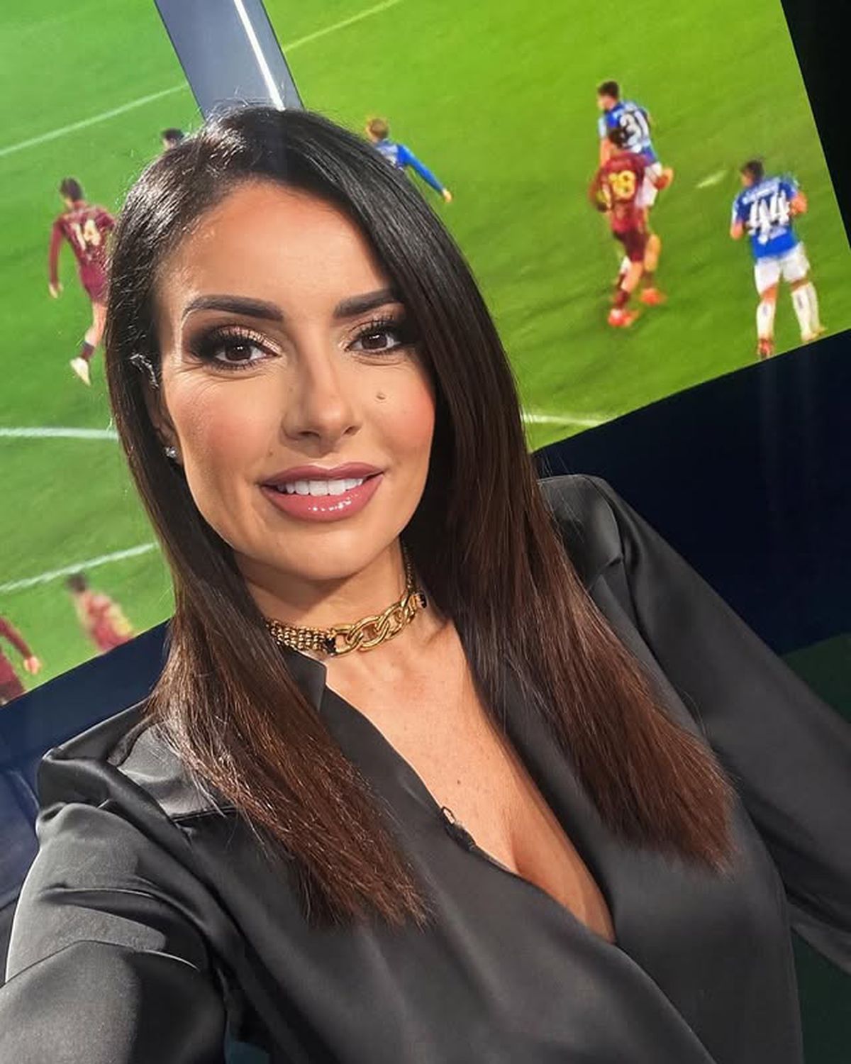 Italienii sunt siguri! Monica are o relație secretă cu șeful lui Cristi Chivu: „Sunt mai mult privită decât ascultată”