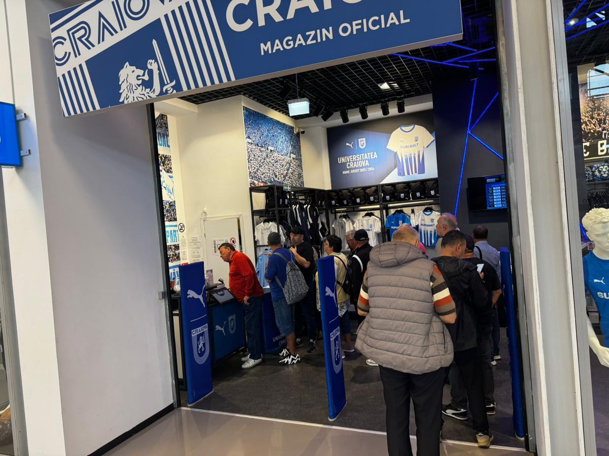 Coadă la casa de bilete a Craiovei