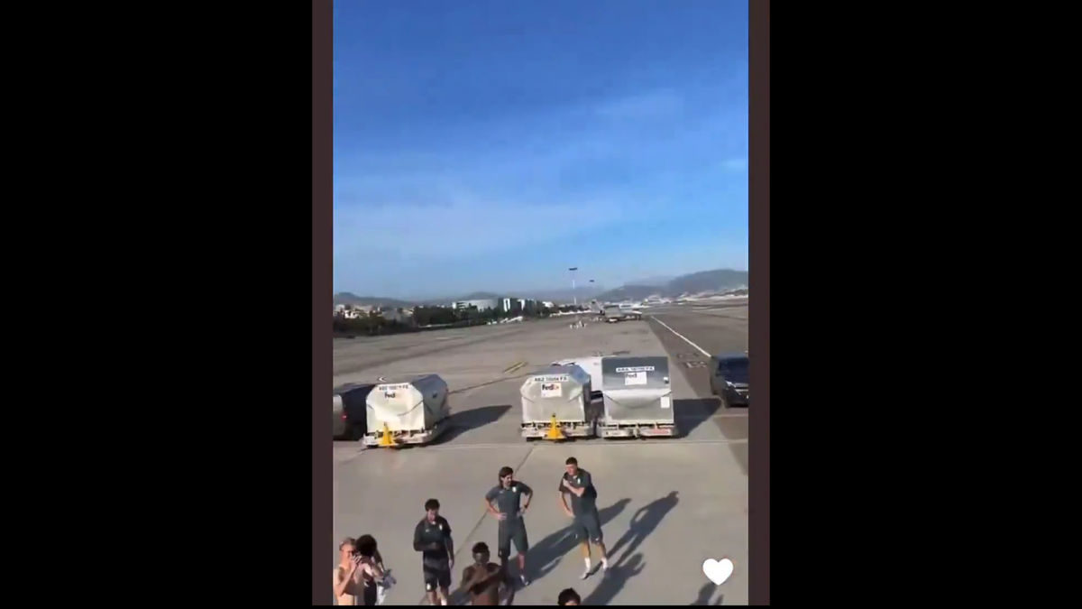 Fotbaliștii lui AS Monaco au rămas în chiloți în avion