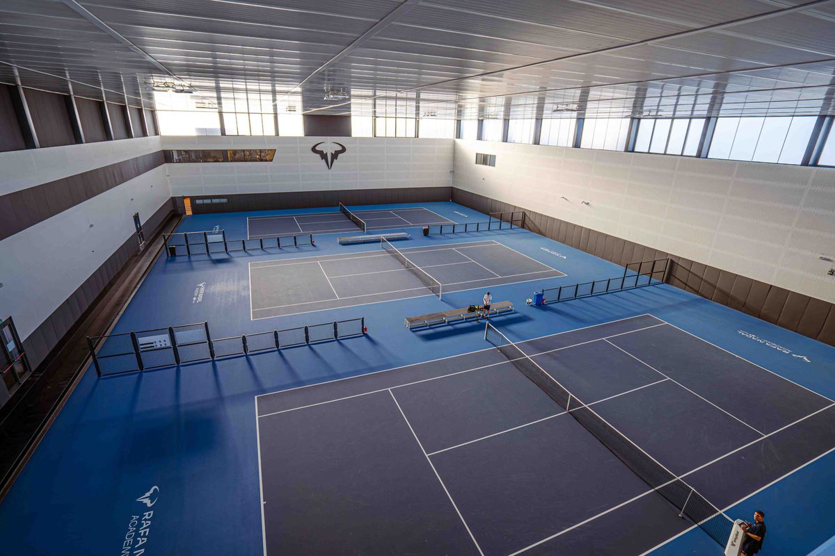 Cât costă să te antrenezi la academia lui Rafael Nadal?