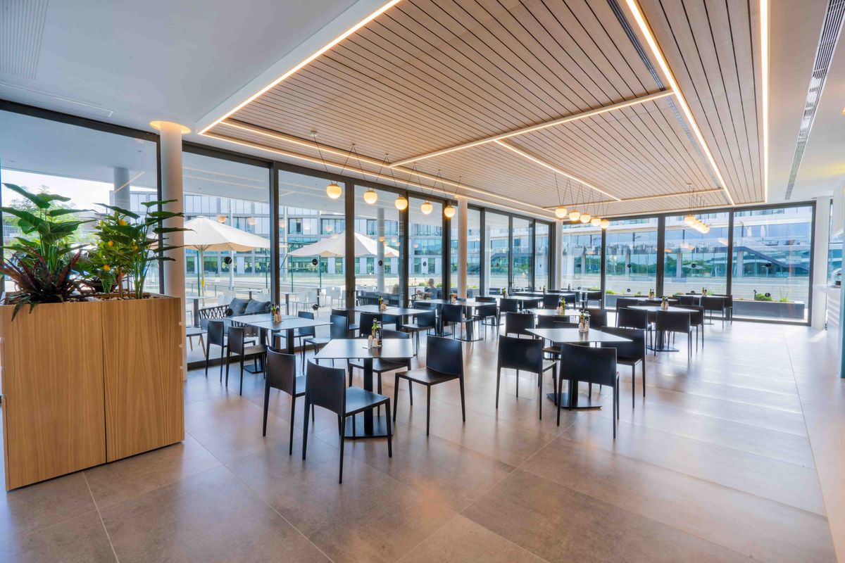 Cât costă să te antrenezi la academia lui Rafael Nadal?