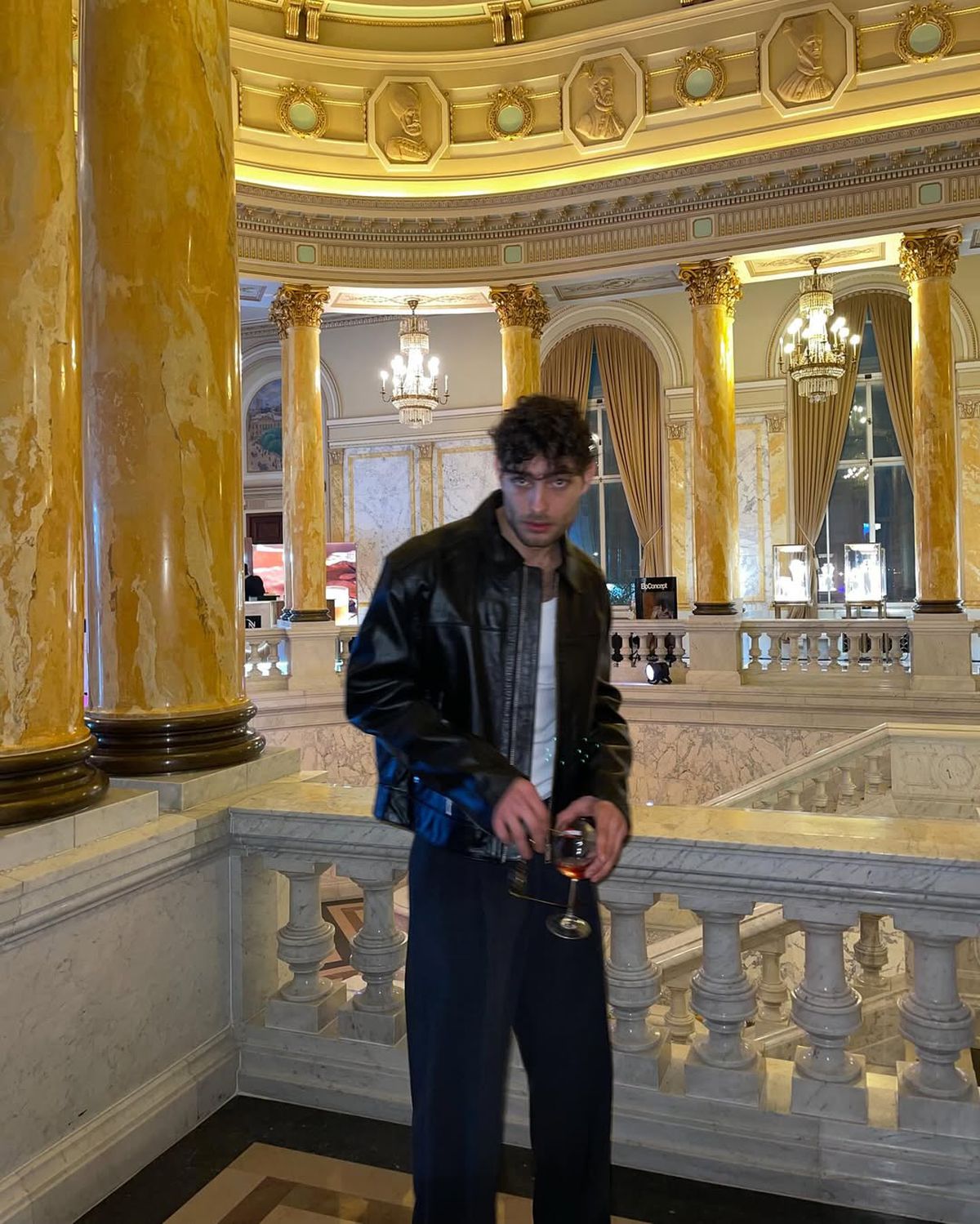 Toto, fiul lui Ilie Dumitrescu