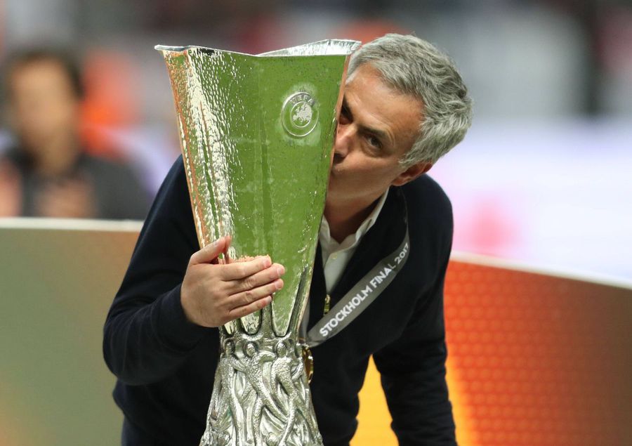 Ben(e)fica transhumanță a lui Mourinho