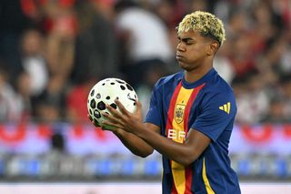 Decizie finală în cazul lui Lamine Yamal, înaintea deplasării la Newcastle