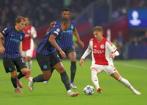 Ajax - Inter, debutul lui Cristi Chivu în Liga Campionilor » GOL în minutul 42!