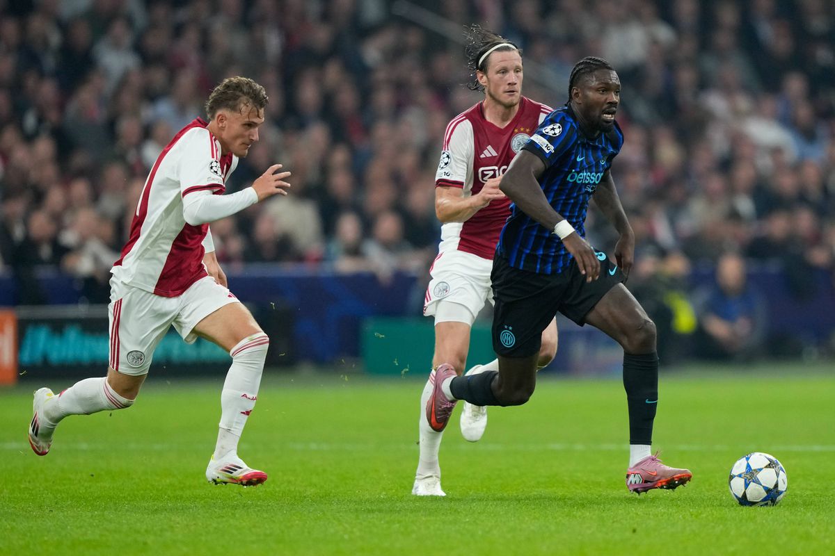 Surpriză! Jucătorul lăudat de Chivu după Ajax - Inter: „A făcut o partidă mare, merită toate laudele!”