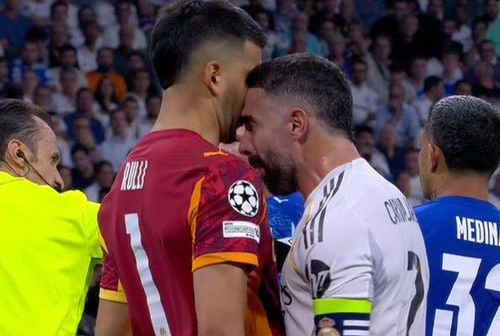 Dani Carvajal îl atinge cu capul în față pe Geronimo Rulli și este eliminat în Real Madrid - Marseille 2-1 / Foto: Facebook ESPN
