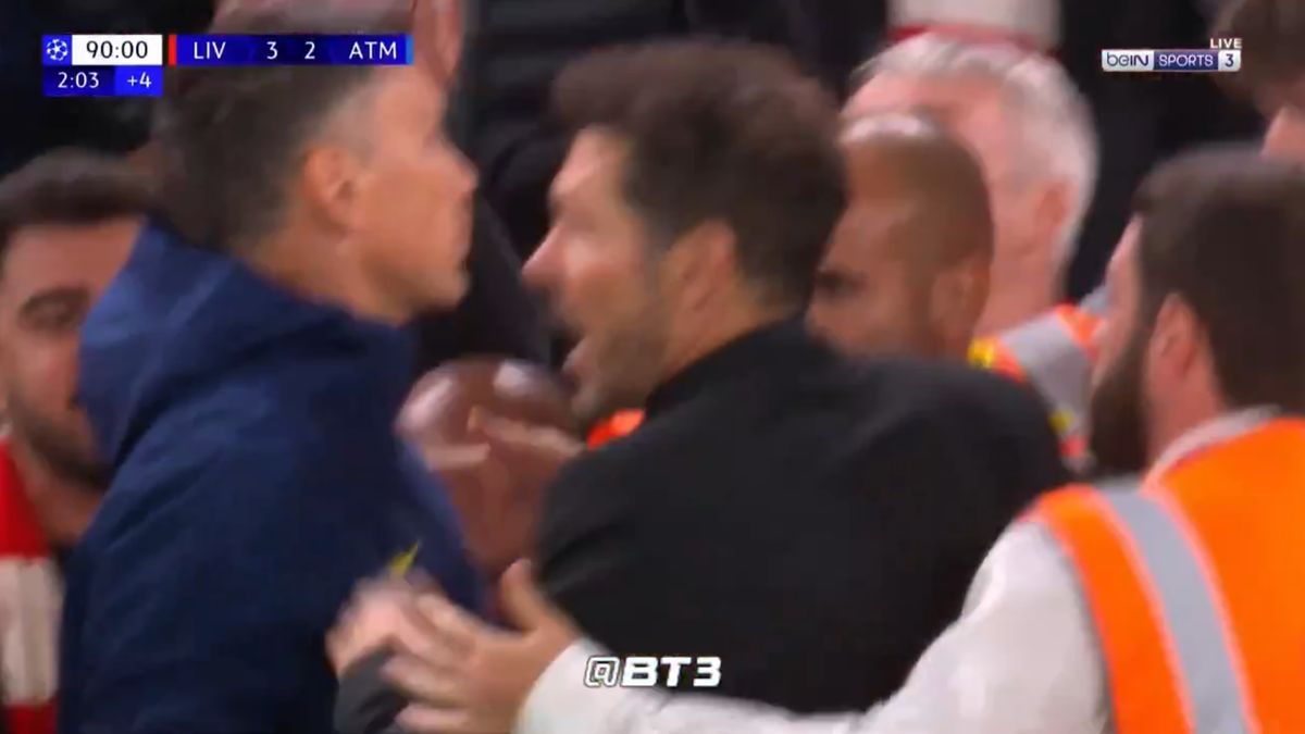 Diego Simeone, gesturi obscene spre suporterii lui Liverpool