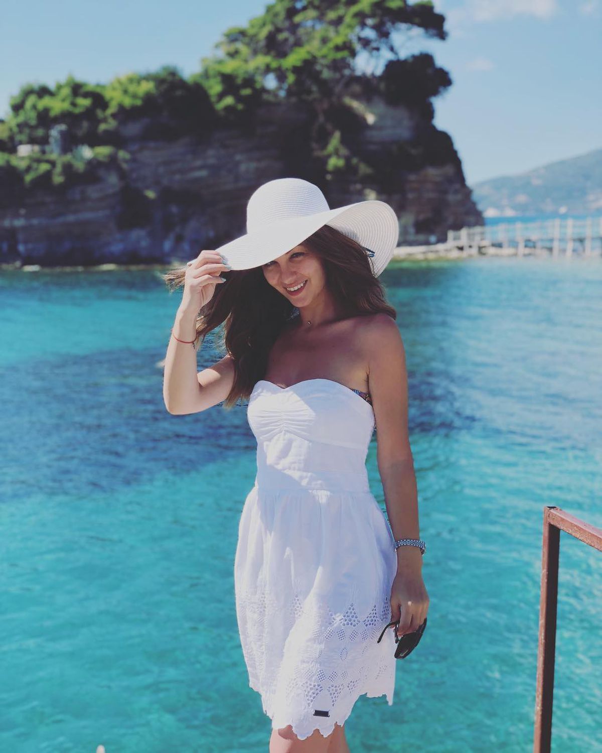 FOTO Vedeta TV le-a dezvăluit fanilor cu echipă din Liga 1 ține: „Nu ratam niciun meci pe stadion”