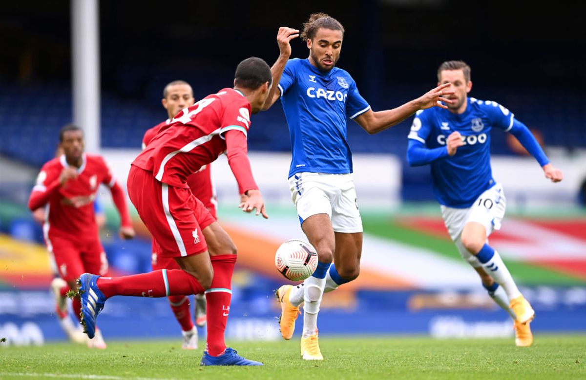 Veste teribilă pentru Liverpool! Cât ar putea lipsi Virgil van Dijk, accidentat în meciul cu Everton