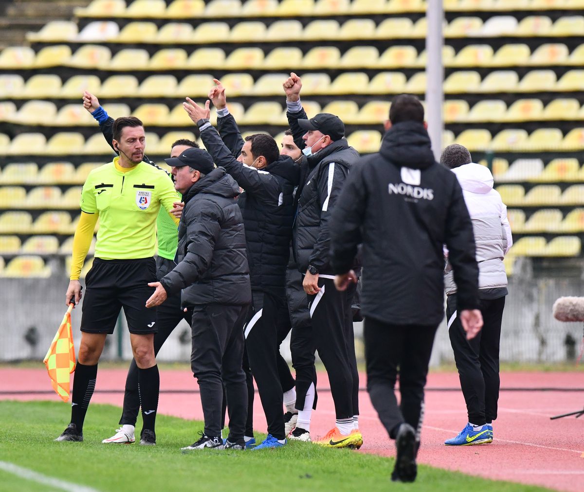FC Argeș - Farul 2-1. Hagi, învins în orașul lui Dobrin / Imagini surprinse de fotoreporterul GSP