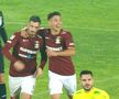 Cristi Manea (24 de ani), fundașul dreapta al celor de la CFR Cluj, a comis o greșeală flagrantă în minutul 27 al partidei cu Rapid, la golul marcat de Adrian Bălan (31 de ani).