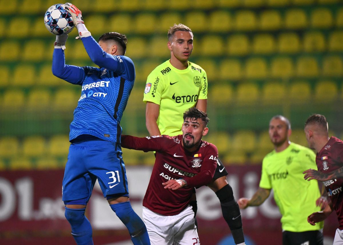 Rapid - CFR Cluj 2-0. Ciprian Deac nu și-a menajat echipa: „Să ne dăm două palme”