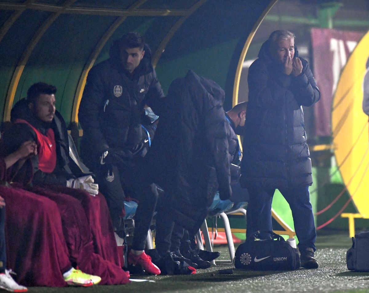 Primele reacții despre „furtuna” de la CFR Cluj: „Jucătorii ar fi bulversați dacă Petrescu va fi schimbat”