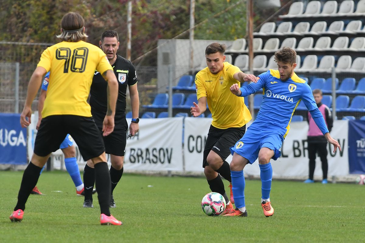 FC Brașov - Petrolul // FOTO: Bogdan Bălaș
