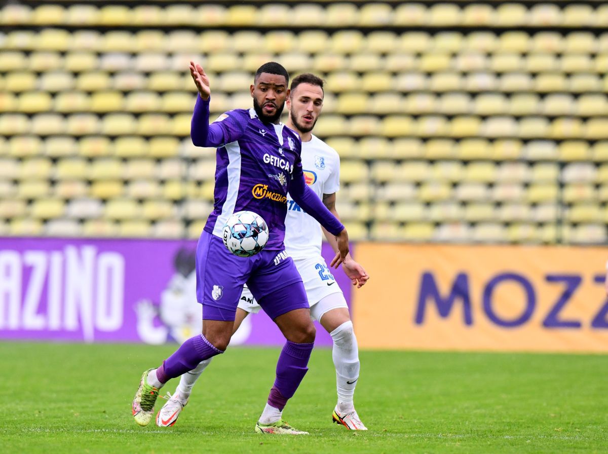 FC Argeș - Farul 2-1. Hagi, învins în orașul lui Dobrin / Imagini surprinse de fotoreporterul GSP