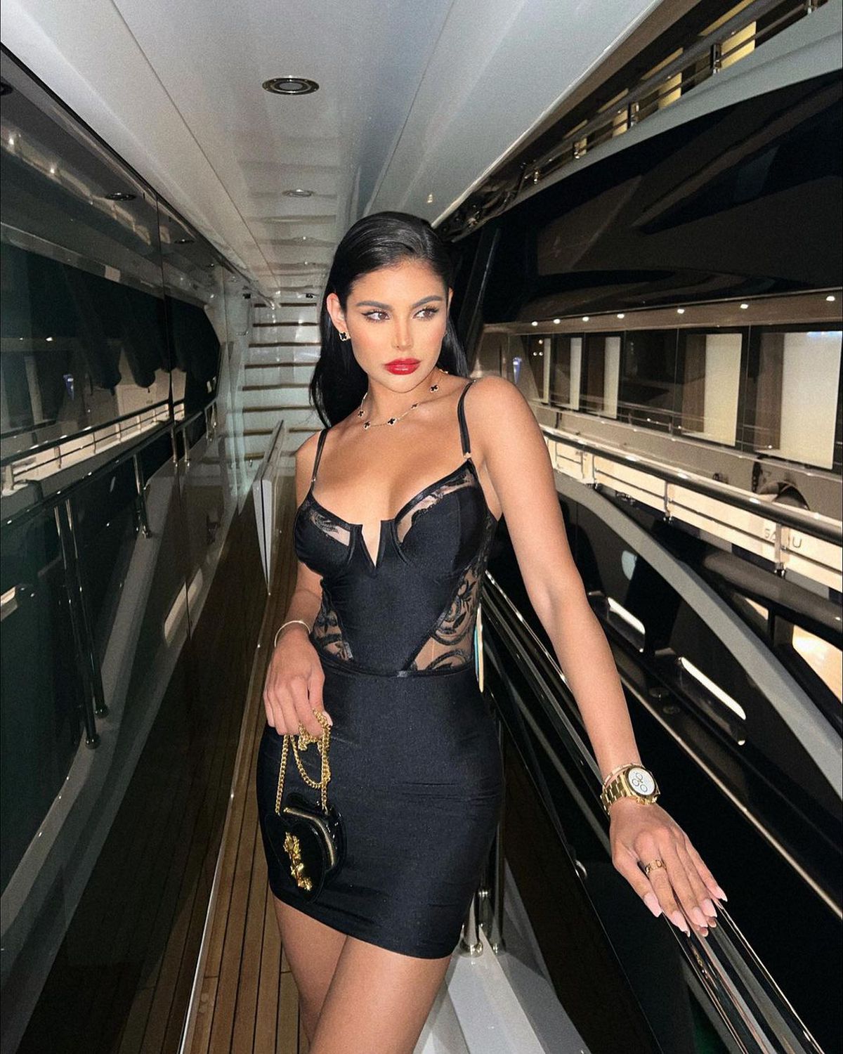 Modelul Ninoska Vasquez reaprinde zvonurile despre relația cu Vinicius » Cum a apărut la El Clasico