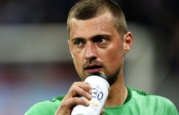 L-au convins pe Tamaș? » Fundașul central a fost prezent la antrenamentele unei echipe de Liga 2