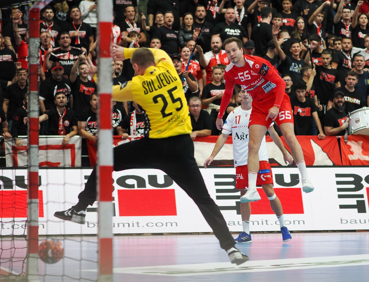 Cele mai spectaculoase imagini din Dinamo - Izvidac, EHF European League