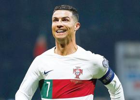 Borna impresionantă stabilită de Cristiano Ronaldo, după „dubla” din meciul Bosnia - Portugalia! Este primul jucător din lume care ajunge la 40 de goluri înscrise în 2023