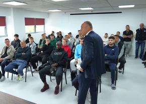 Ce le-a arătat Șucu pe Transfermarkt? Imagini inedite cu patronul Rapidului și jucătorii