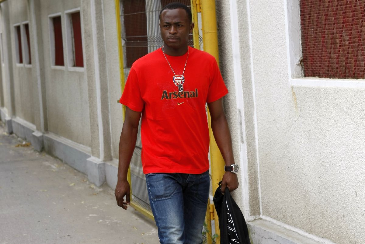 Zie Diabate și poveștile sale nemuritoare de la Dinamo: „Borcea avea un sens al umorului unic” » Interviu despre cel mai greu moment din România și cum s-a simțit la București: „Ceva dificil de acceptat”