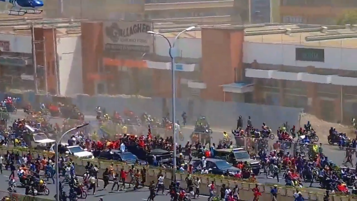 Meciul lui Laurențiu Reghecampf, în pericol după protestele din Kenya