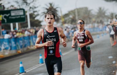 Performanță istorică! Carol Popa a terminat pe locul 8 la Campionatele Mondiale de juniori, cel mai bun rezultat din istoria triatlonului românesc