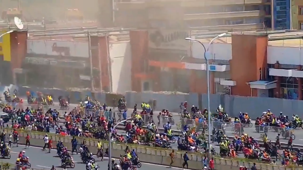 Meciul lui Laurențiu Reghecampf, în pericol după protestele din Kenya